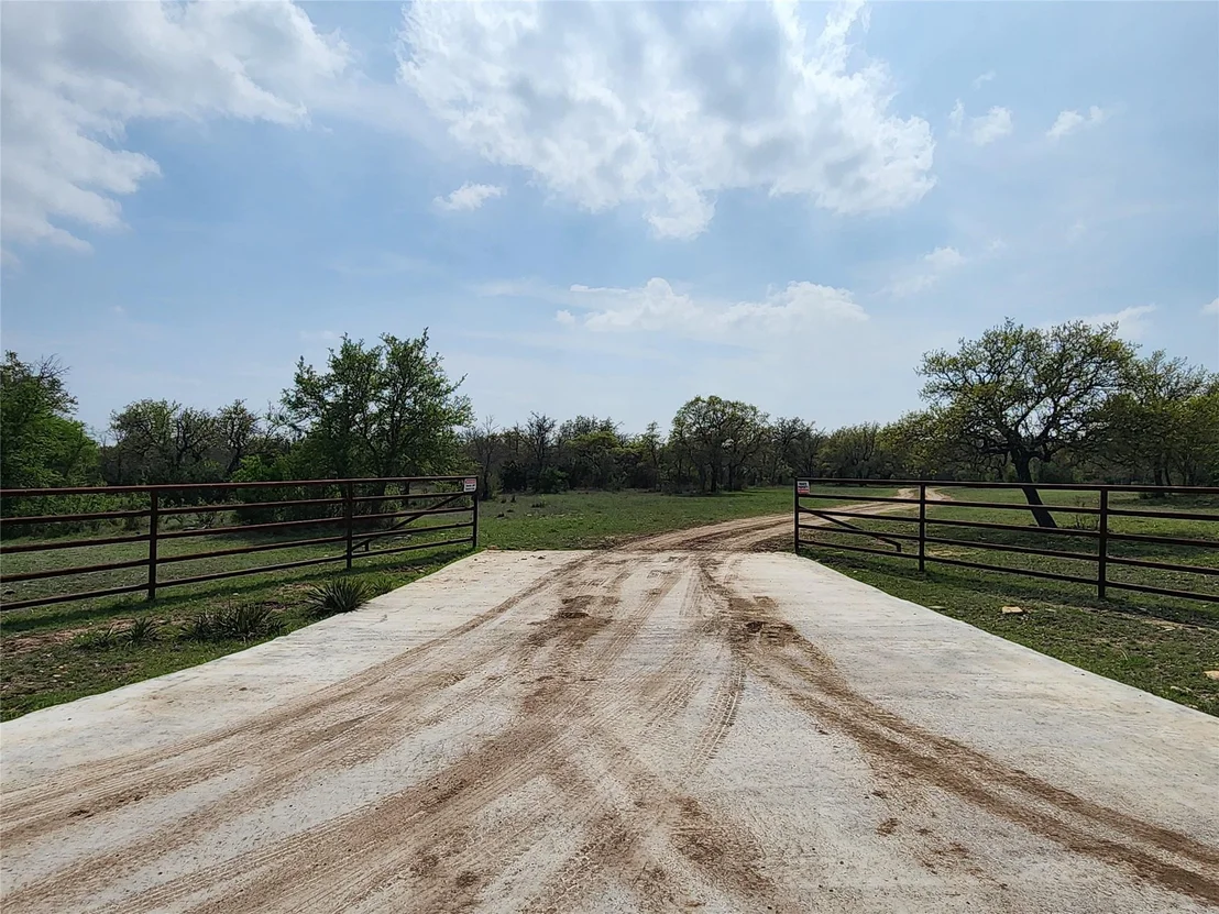 Photo of 212 Oak Glen LN