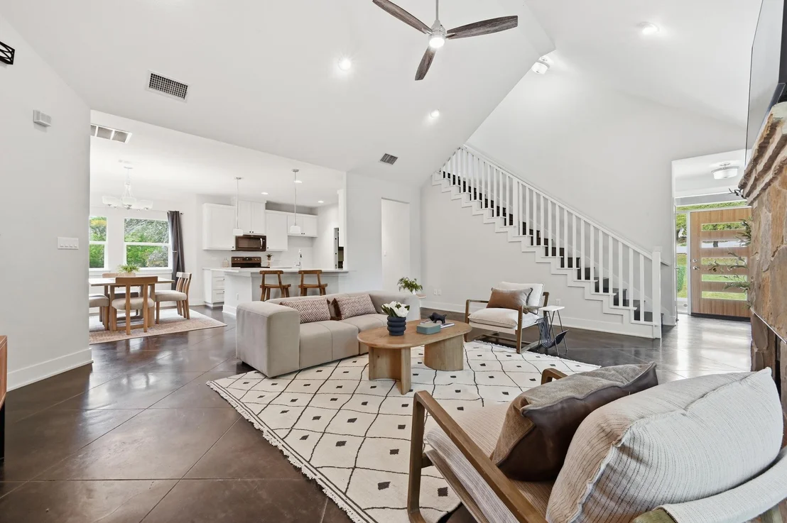Photo of 820 Panorama DR