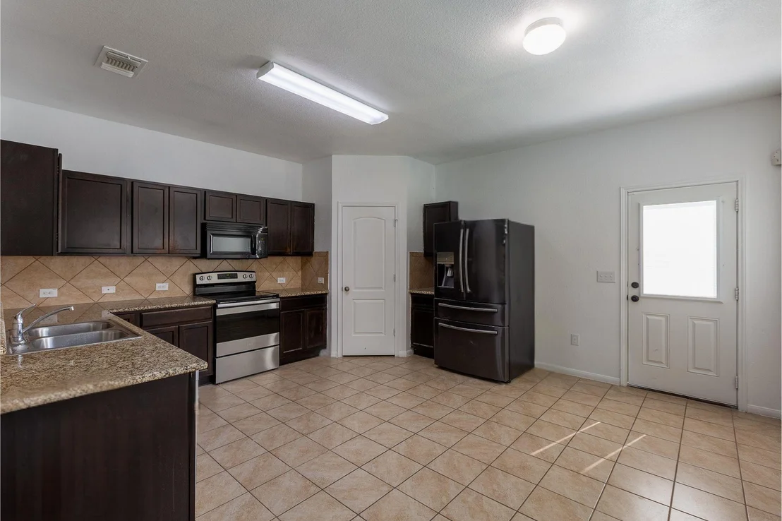 Photo of 614 Pinnacle DR