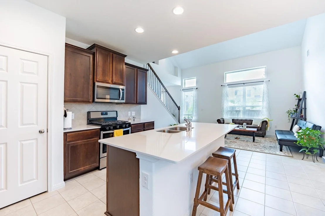 Photo of 169 Mayney LN