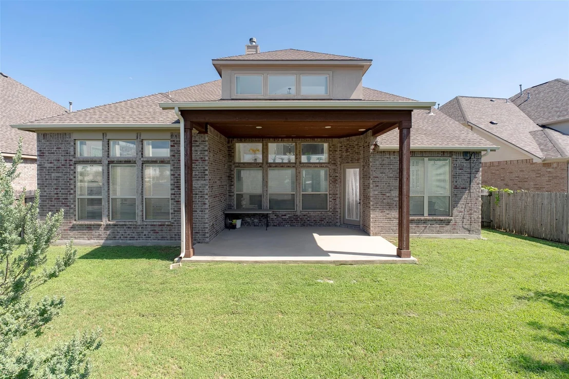 Photo of 2305 Millbrook LOOP