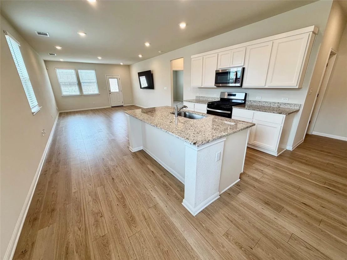 Photo of 305 Tolo DR