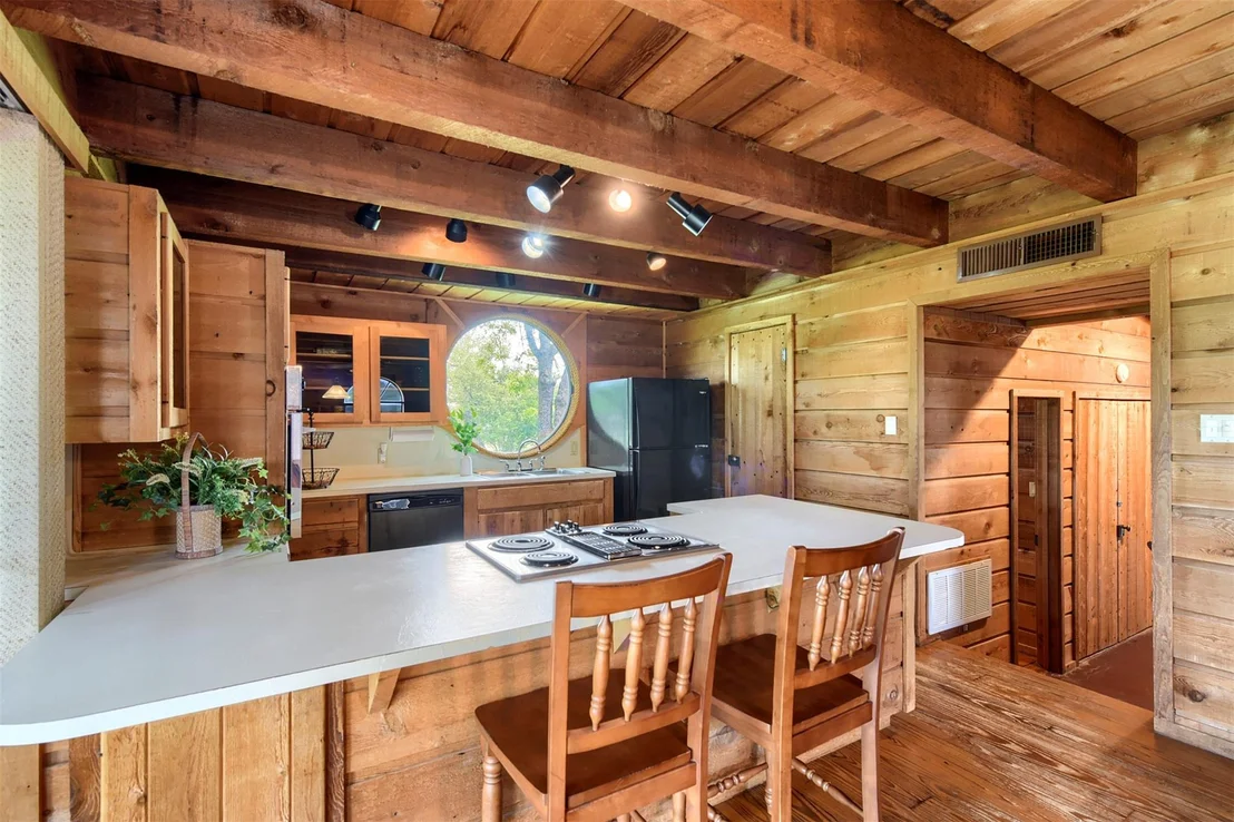 Photo of 204 Topspin DR