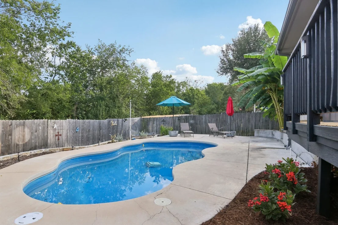 Photo of 807 Plumbago DR