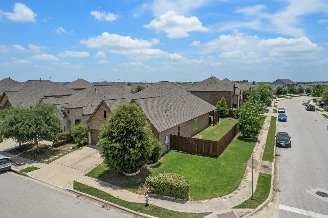 Photo of 204 Lacey Oak LOOP