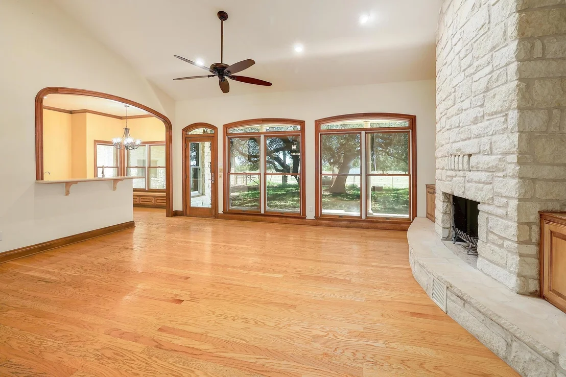 Photo of 3900 Shell RD