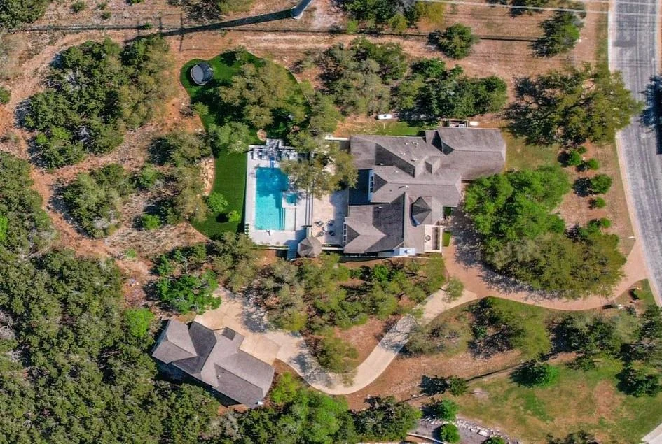 Photo of 700 Furlong DR