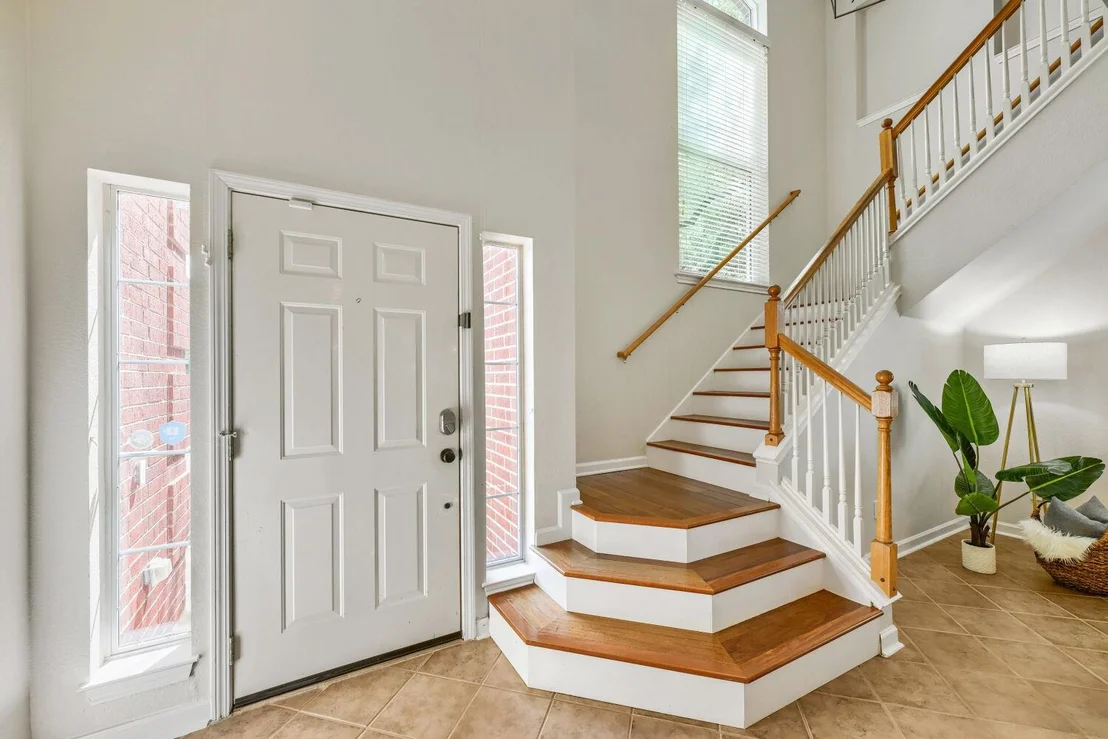 Photo of 5966 Mesa Verde CIR