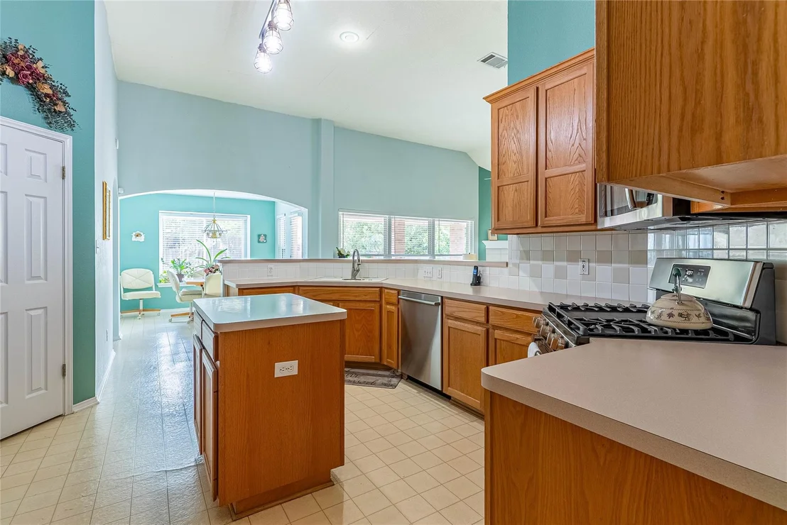 Photo of 1106 Willow Creek DR