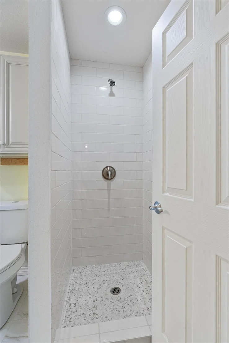 Photo of 601 Deertrail DR