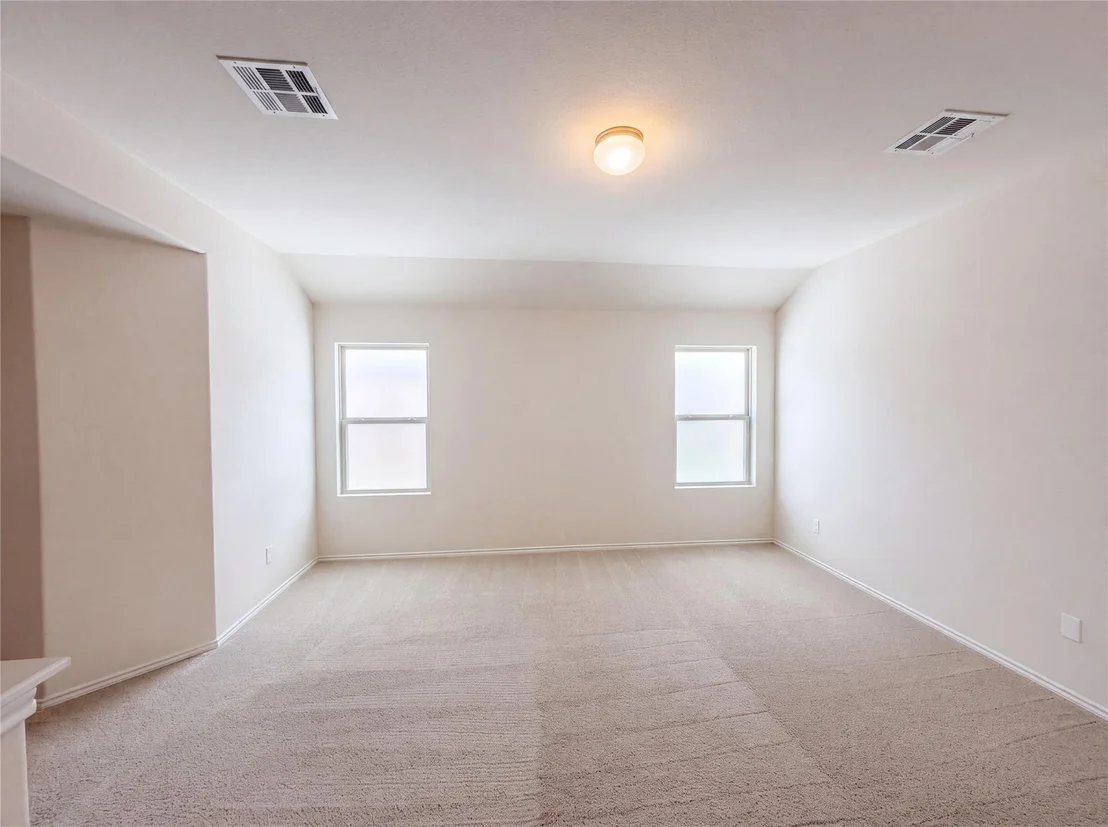 Photo of Unit 26E at 276 Circle WAY