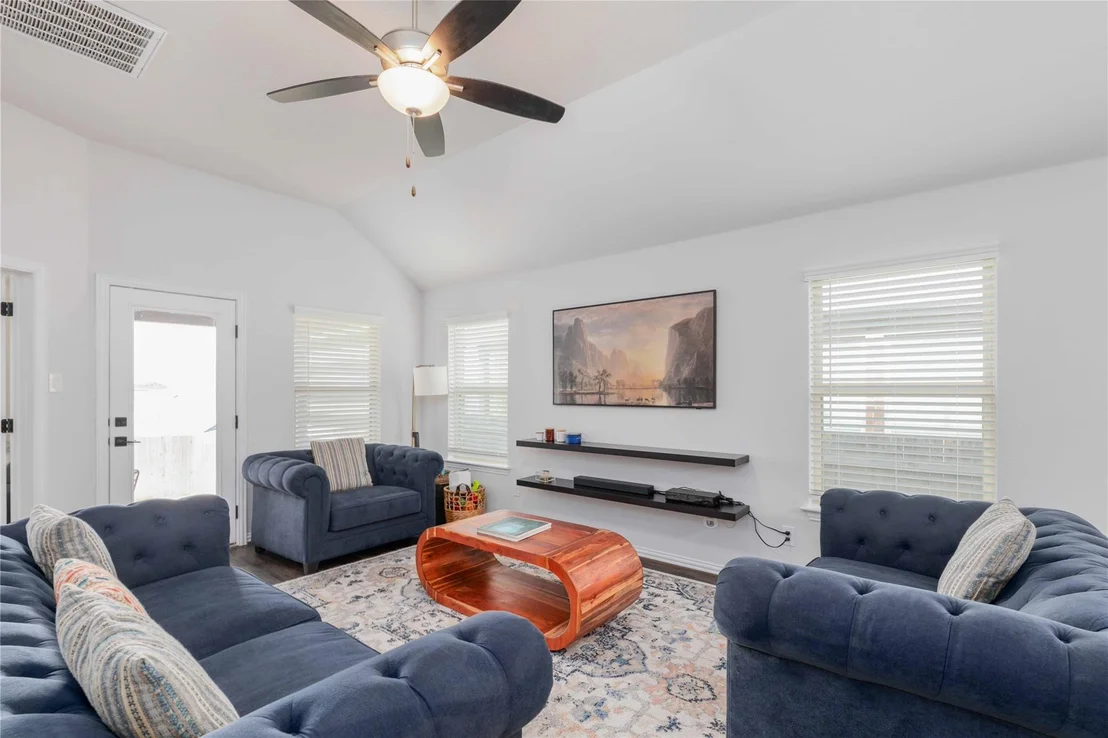 Photo of 242 Oleander LOOP
