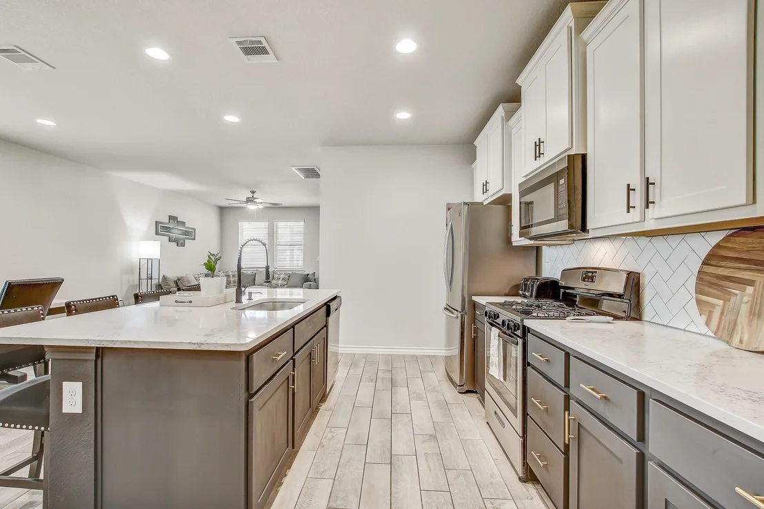 Photo of 495 Eves Necklace DR