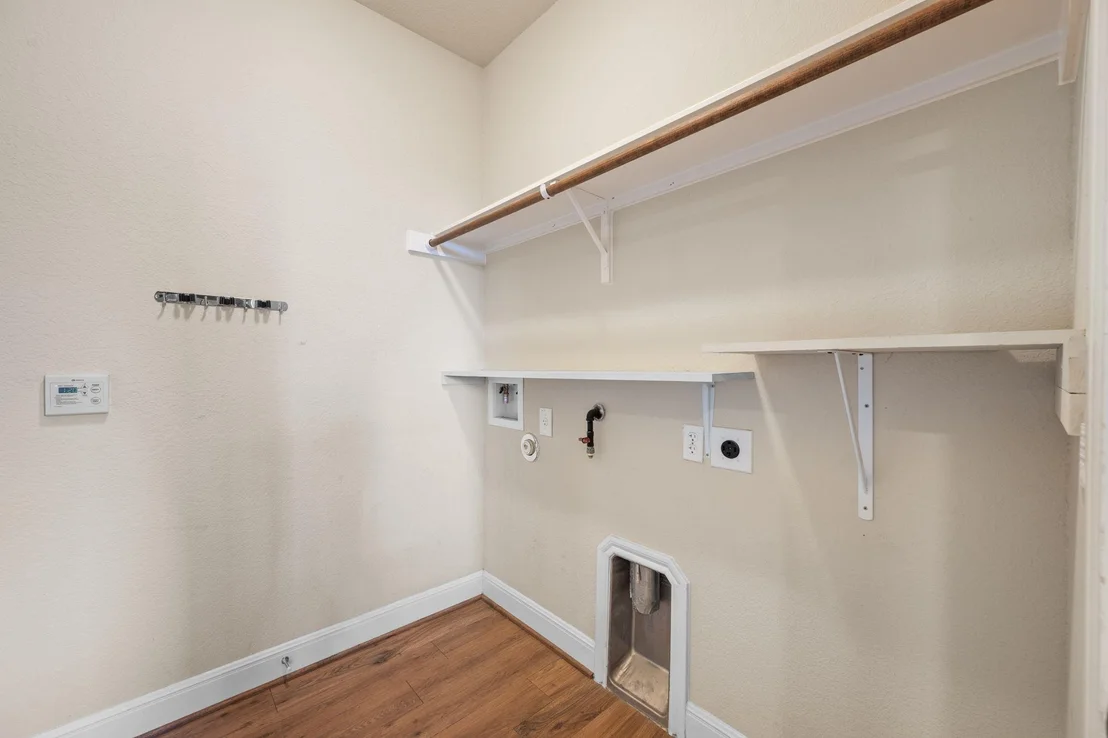 Photo of 14312 Tyburn TRL