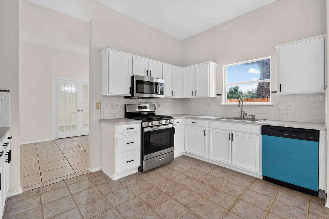 Photo of 6901 Bancroft Woods DR