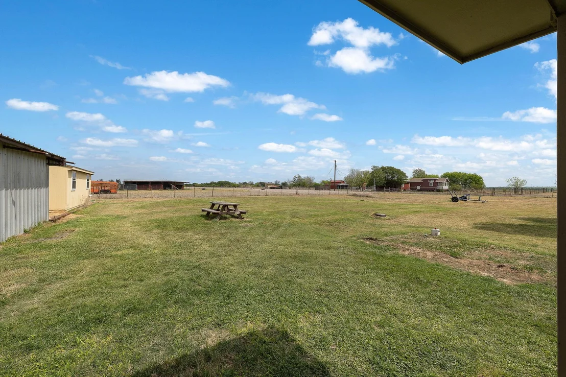 Photo of 851 County Road 454 RD
