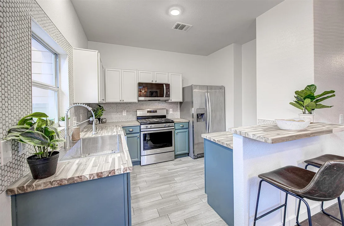 Photo of Unit B at 6249 Negley