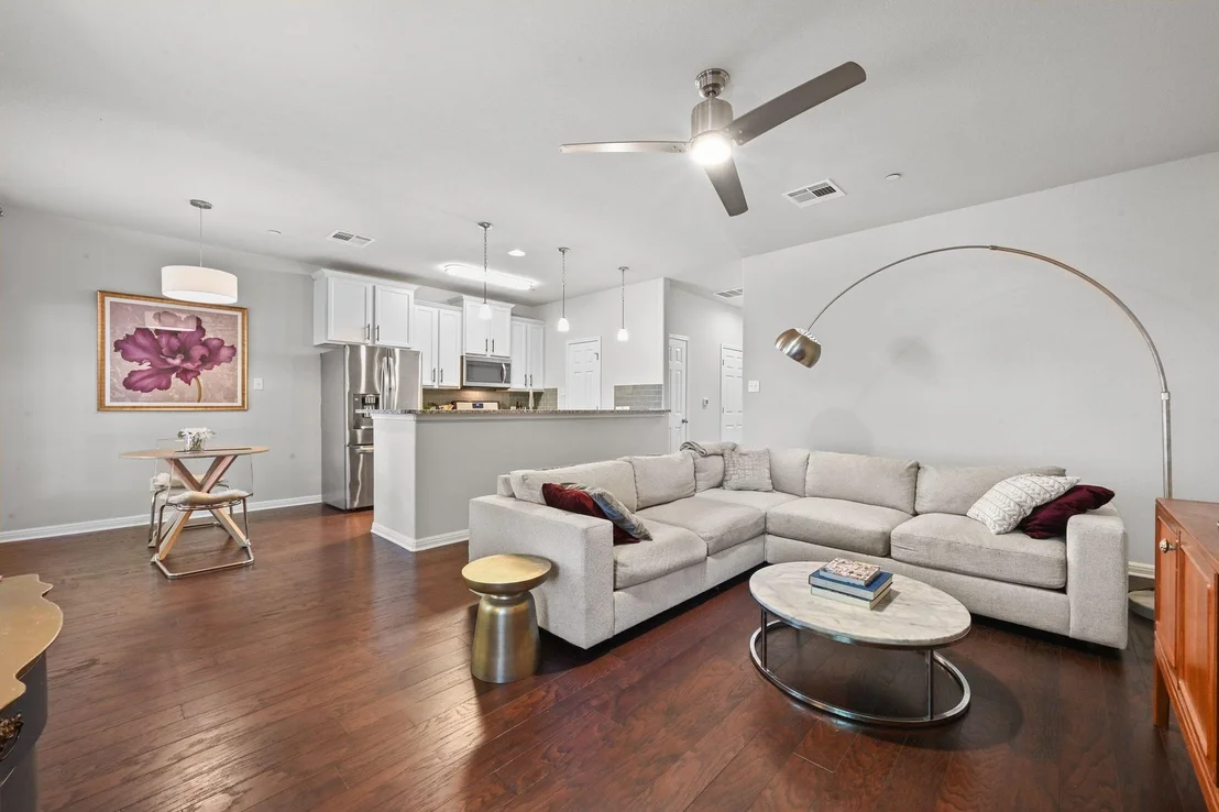 Photo of 1402 Catalan RD