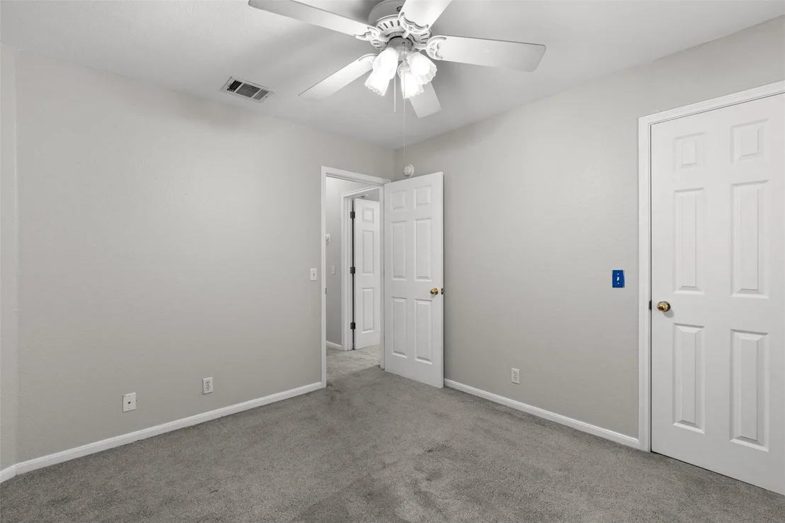 Photo of 120 Meadowside DR