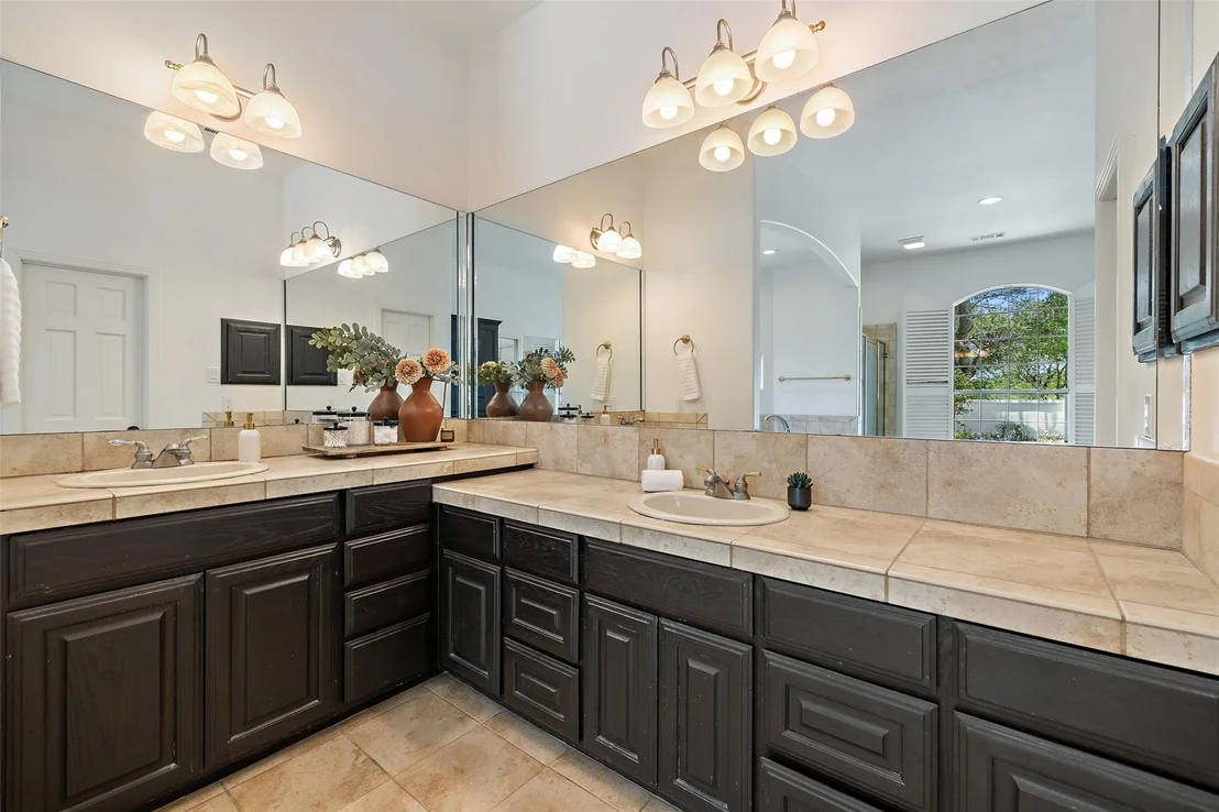 Photo of 8311 SUMNER CT
