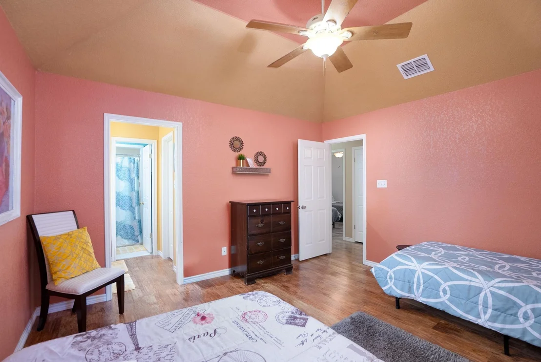 Photo of 446 Spring River DR