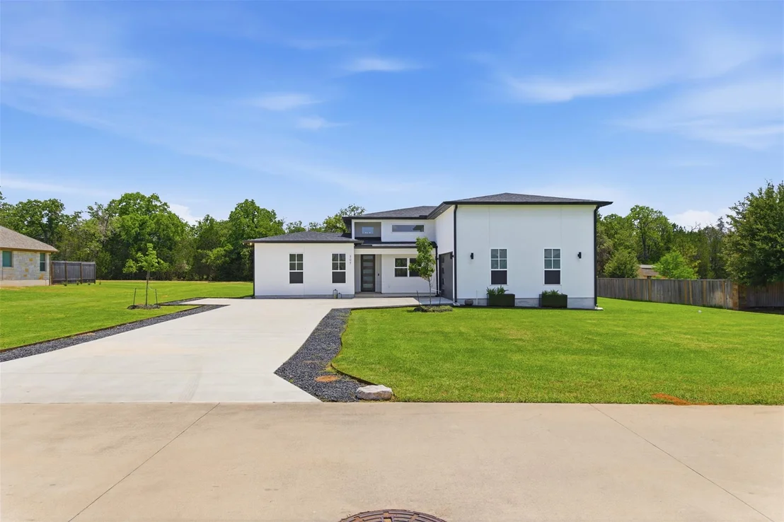 Photo of 307 Chisholm TRL