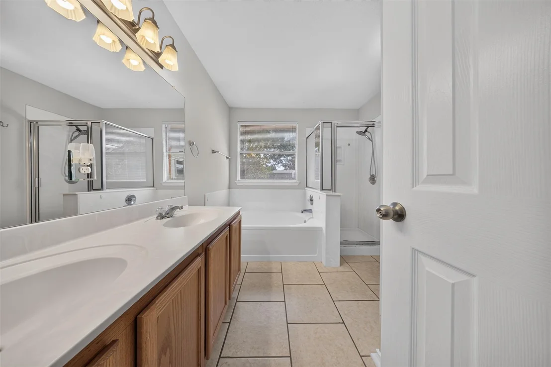Photo of 112 Northern TRL