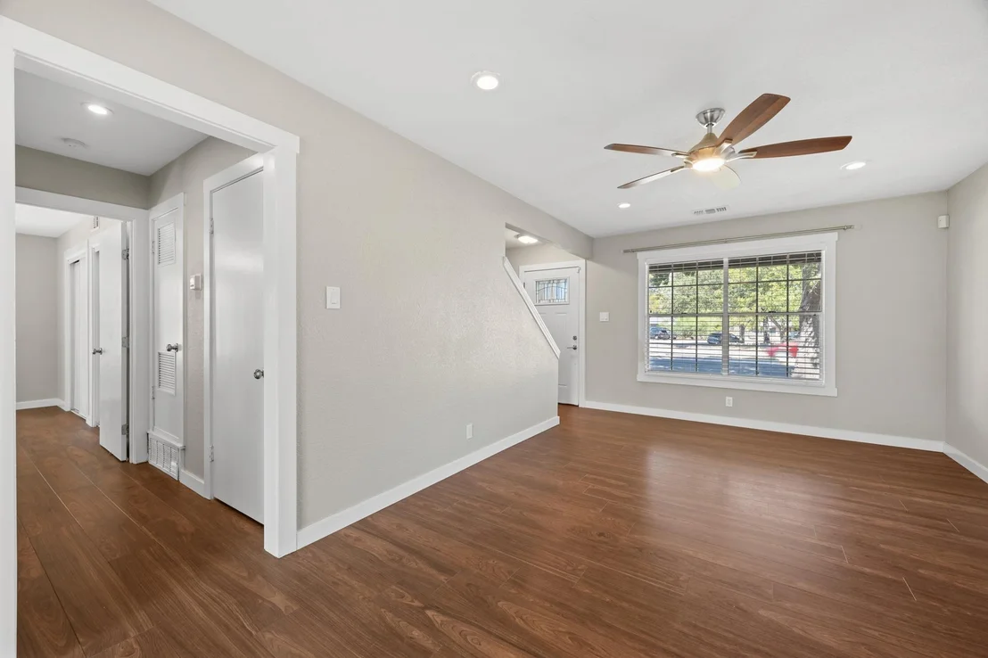 Photo of 1801 Ohlen RD