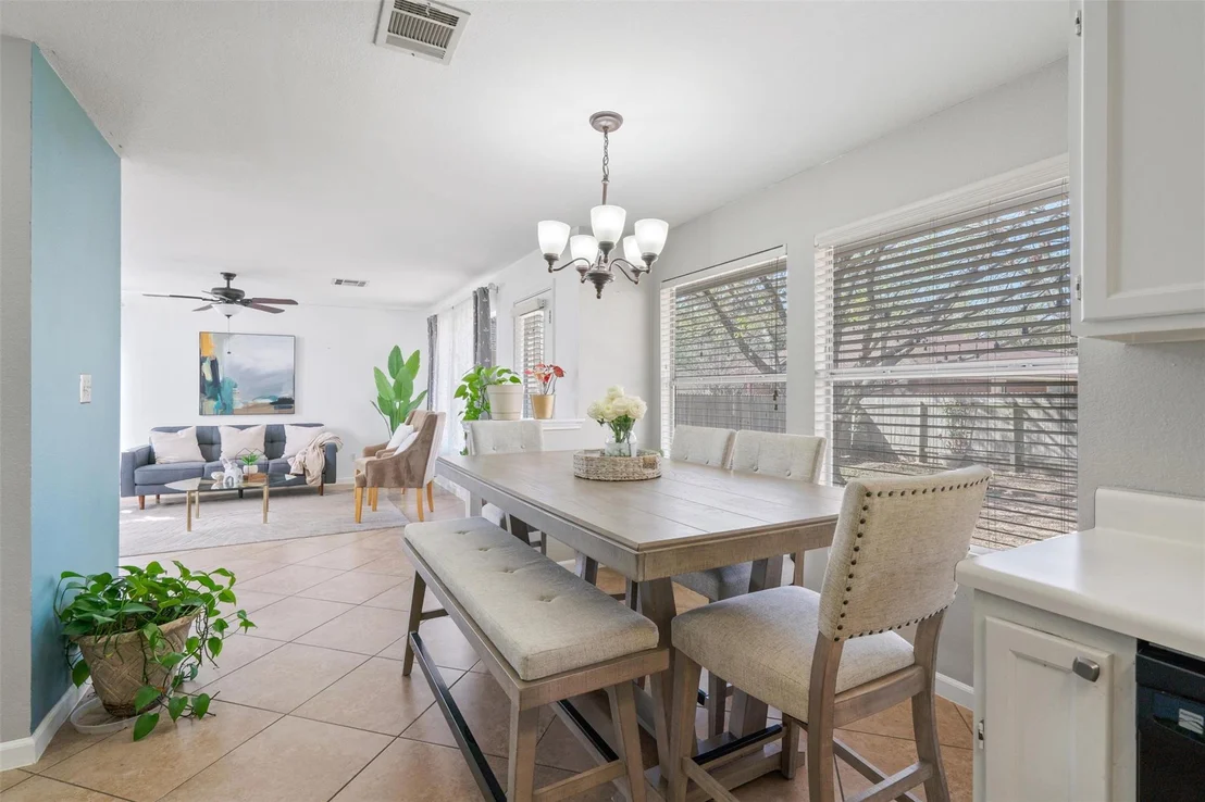 Photo of 1002 Pathfinder WAY