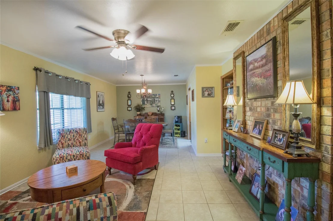 Photo of 221 County Road 4748