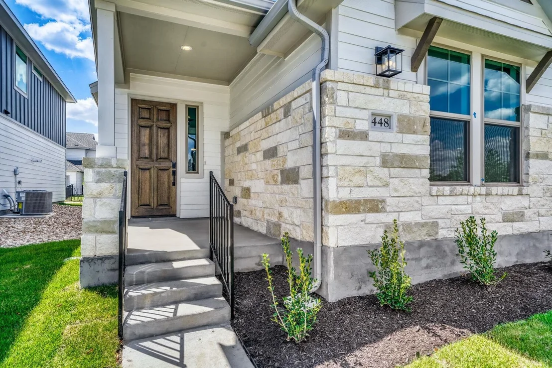 Photo of 448 Burlington DR