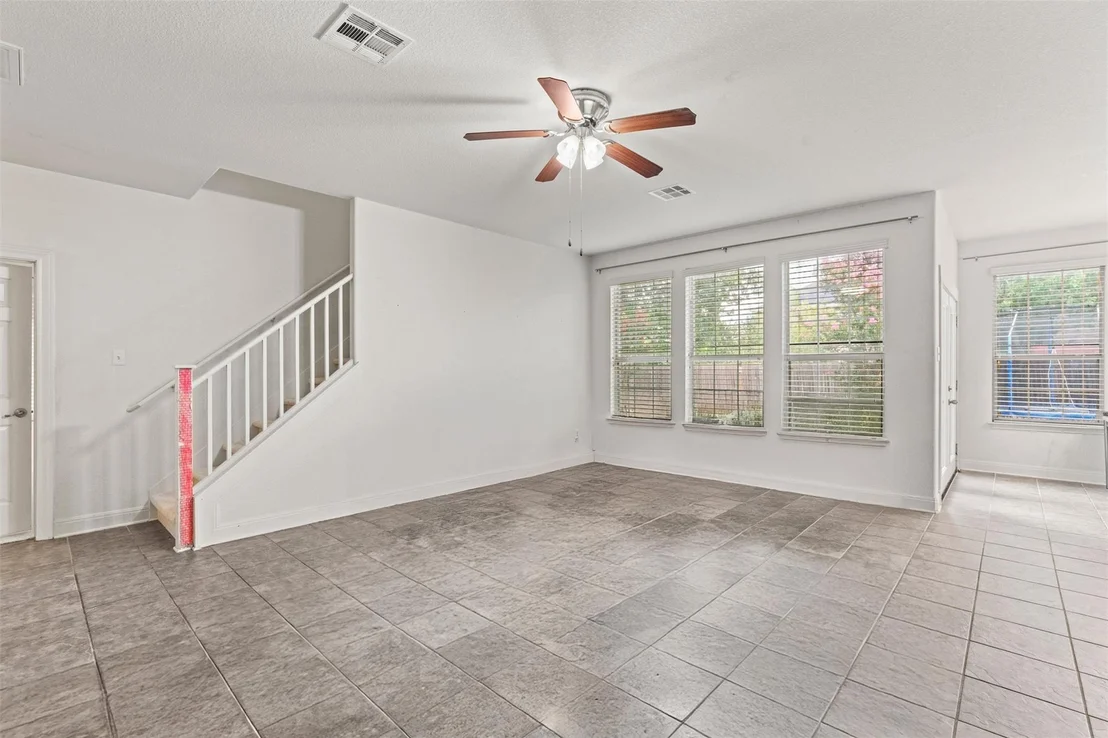Photo of 804 Yosemite TRL