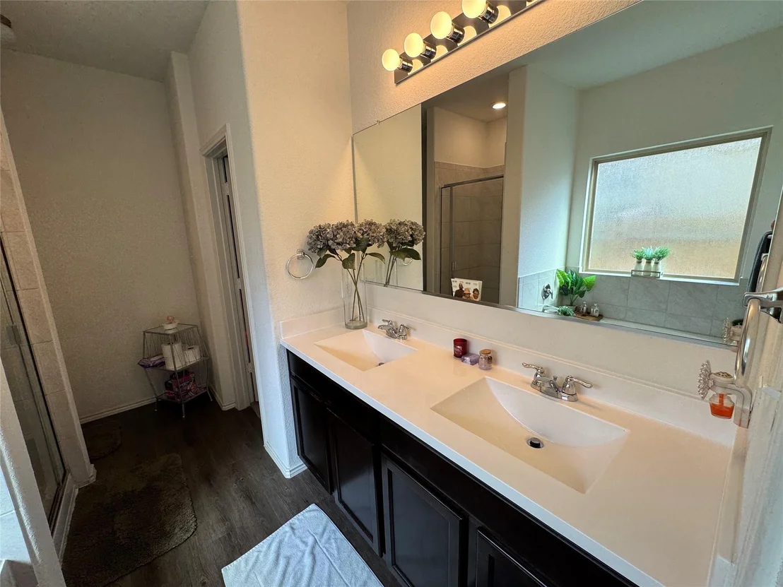 Photo of Unit 121 at 524 Circle WAY
