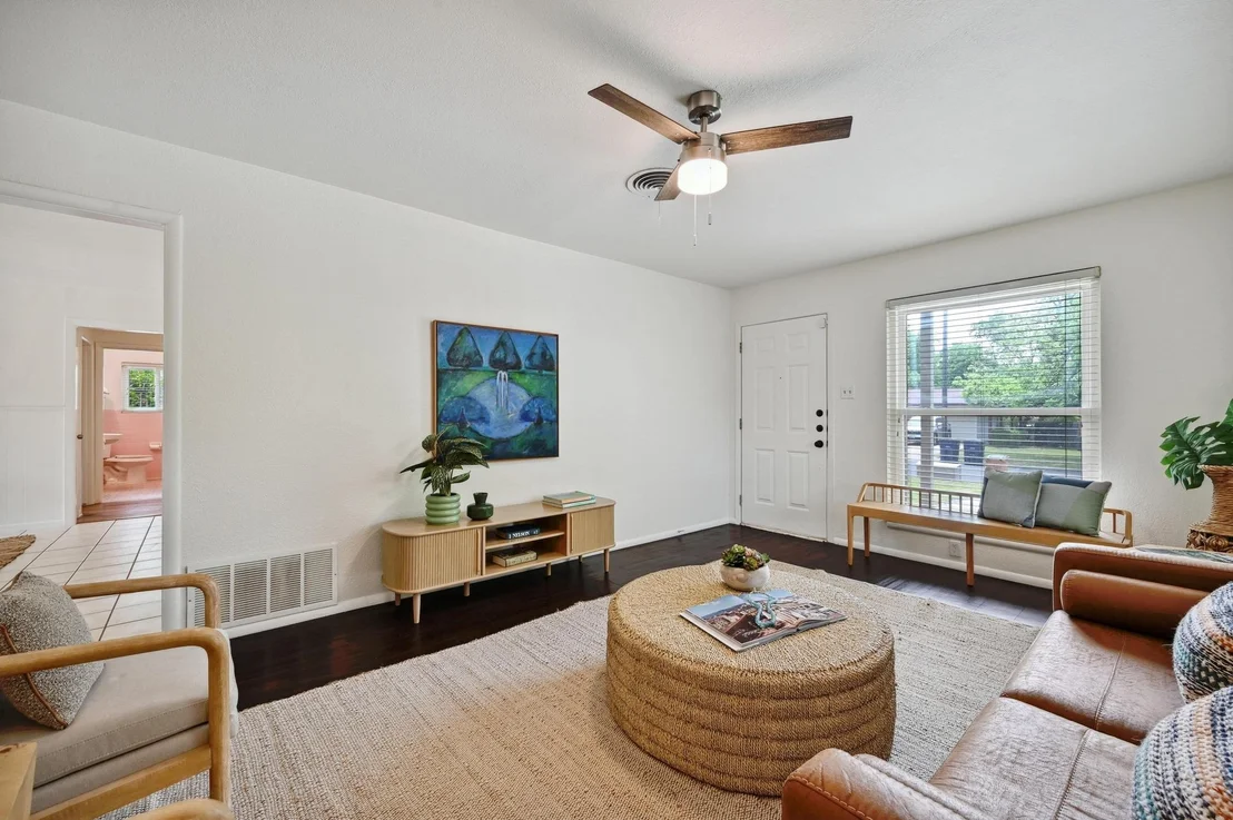 Photo of 1602 Chatham Ave