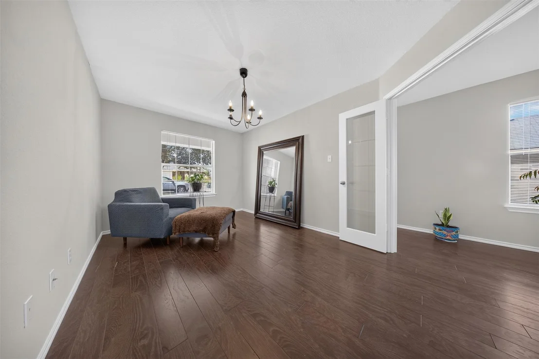 Photo of 112 Northern TRL