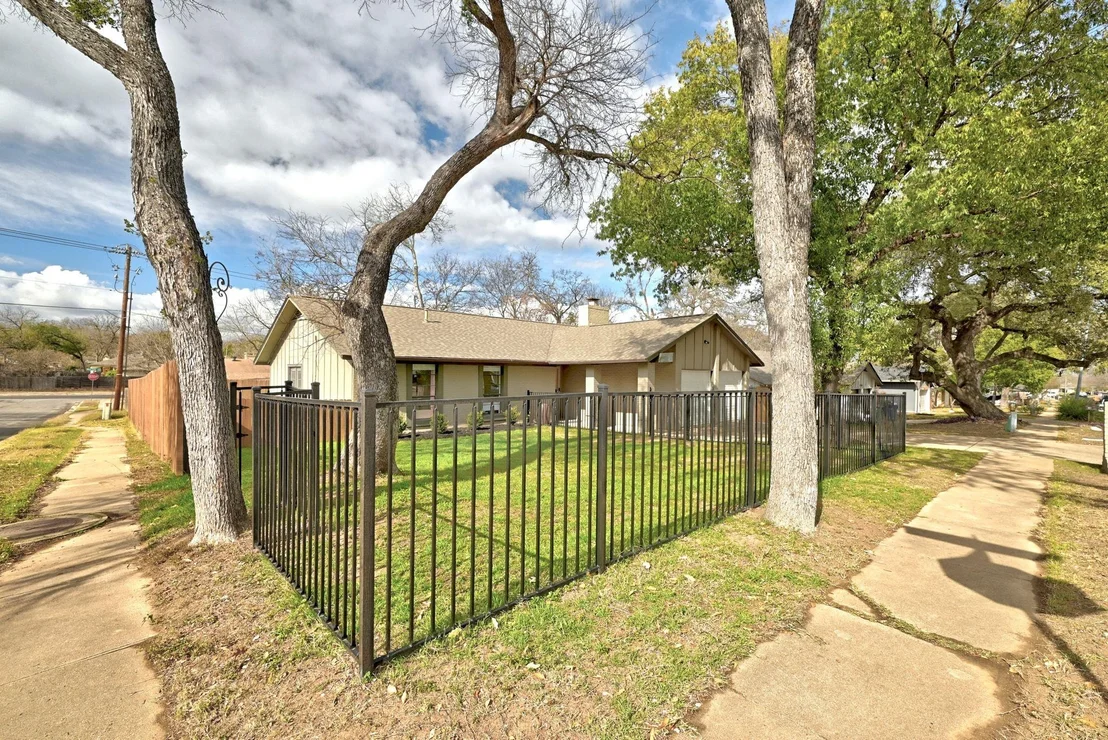 Photo of 7210 Towering Oaks DR