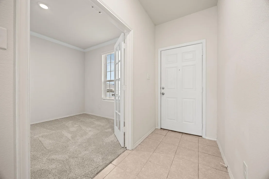 Photo of 308 Bedford Falls LN