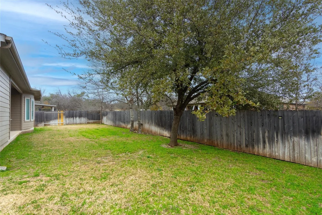 Photo of 120 Split Oak DR