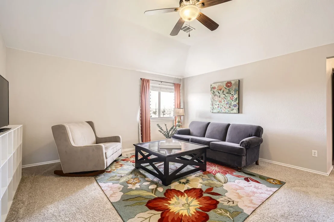 Photo of 4218 N Summercrest LOOP