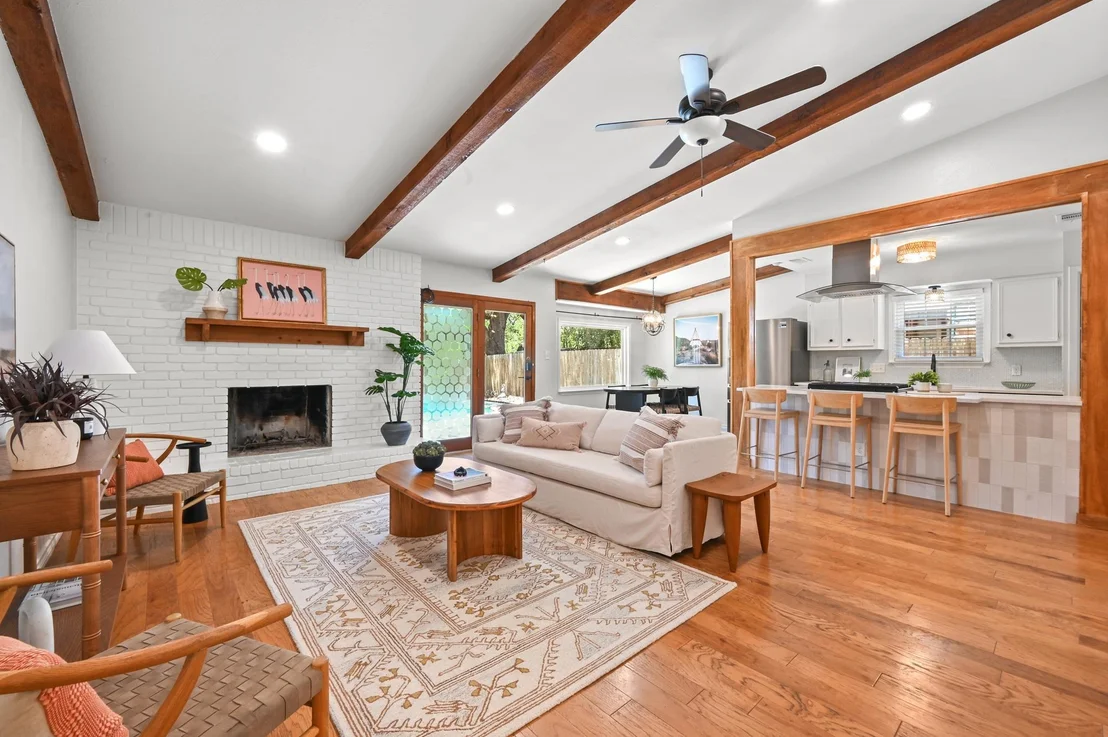 Photo of 5300 Suburban DR