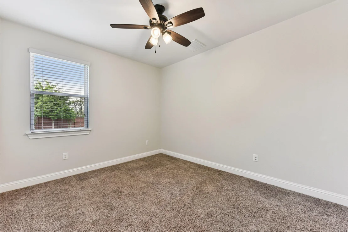 Photo of 114 Magona TRL