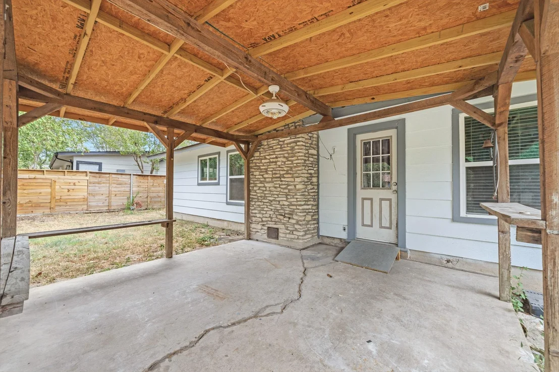 Photo of 7004 Whispering Oaks DR