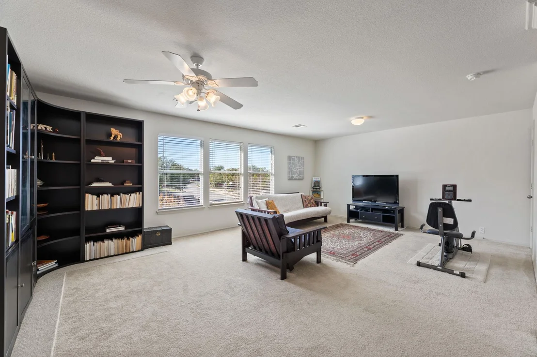 Photo of 172 Chaparro DR