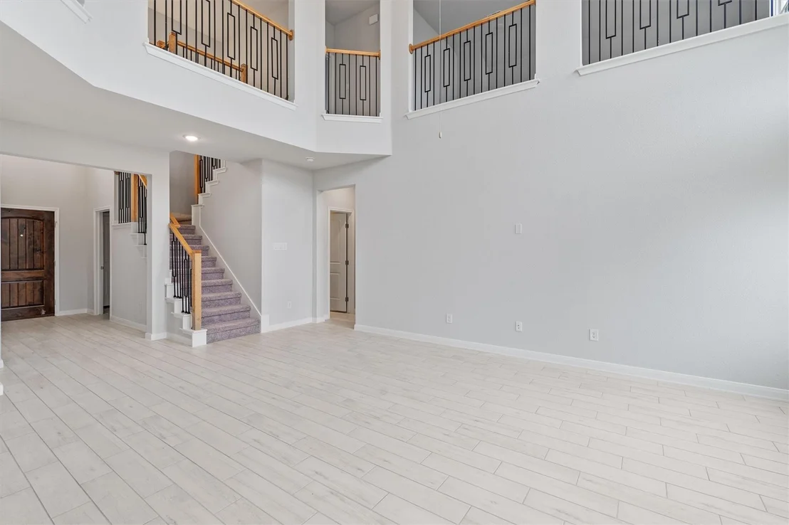 Photo of 300 Stellar Wind DR