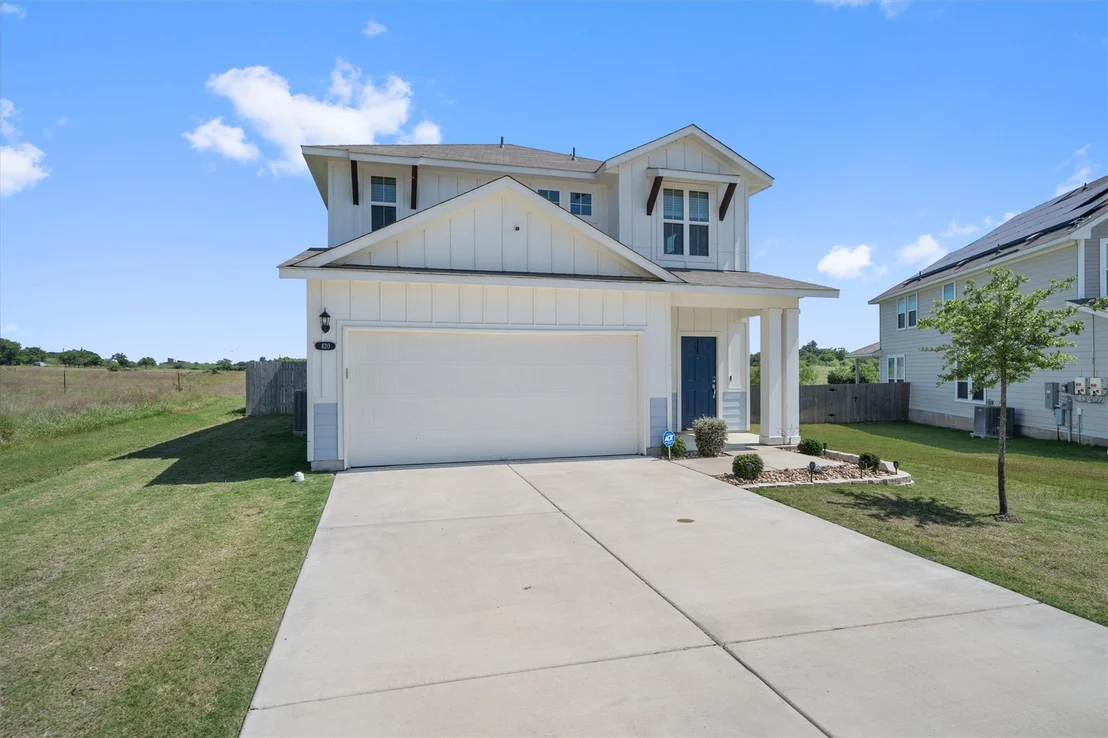 Photo of 420 Black Opal DR