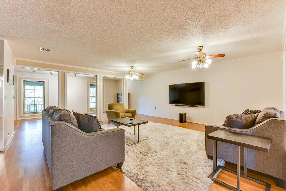 Photo of 11500 Katy LN