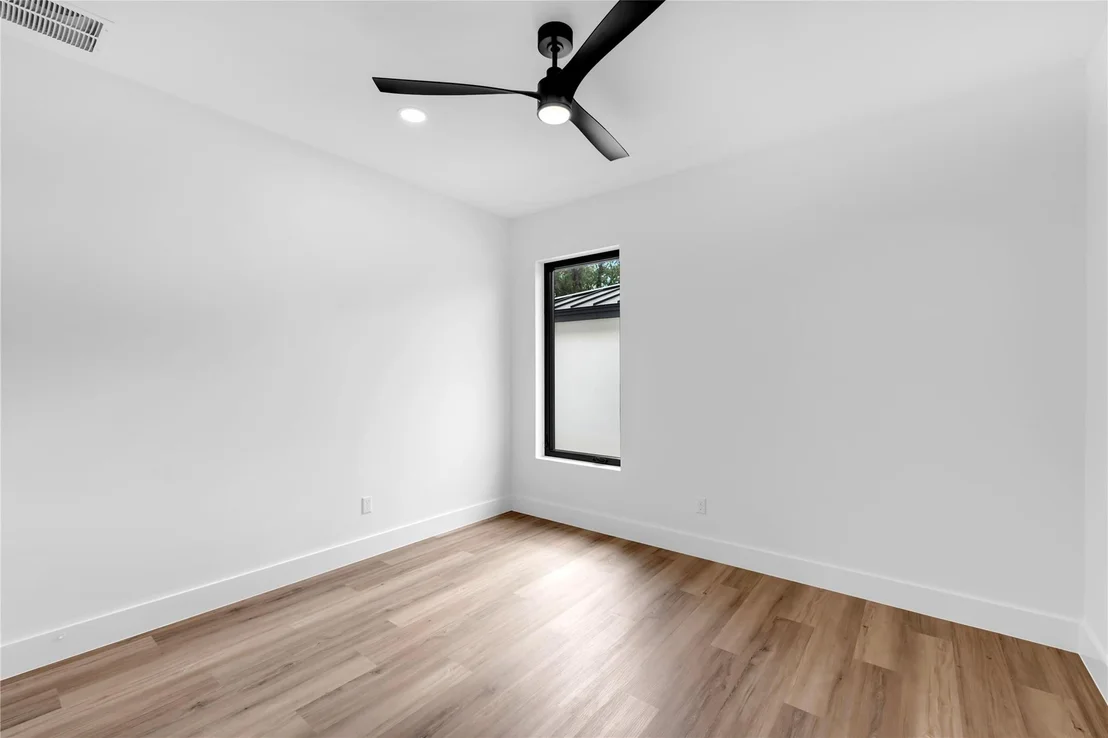 Photo of 315 Sun Ray