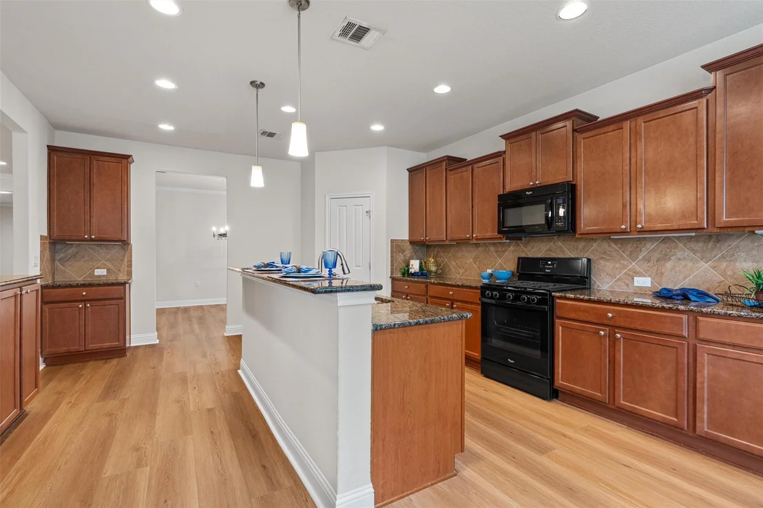 Photo of 509 Davis Mountain CIR