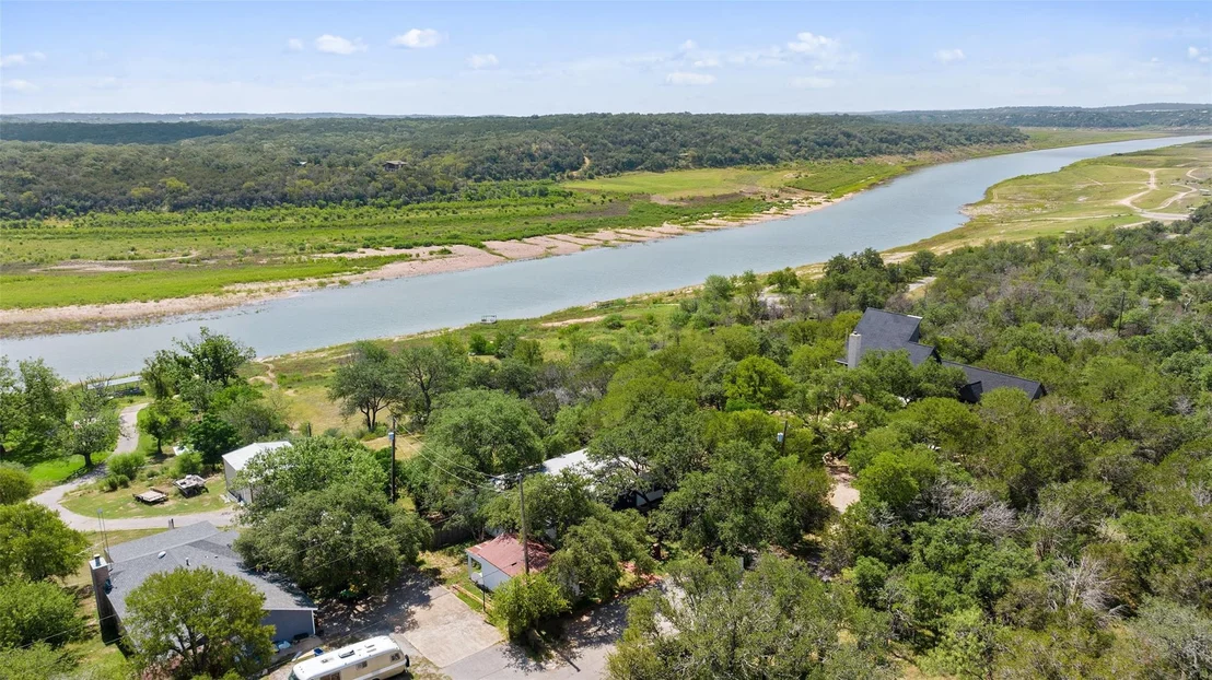 Photo of 107 Lake View DR