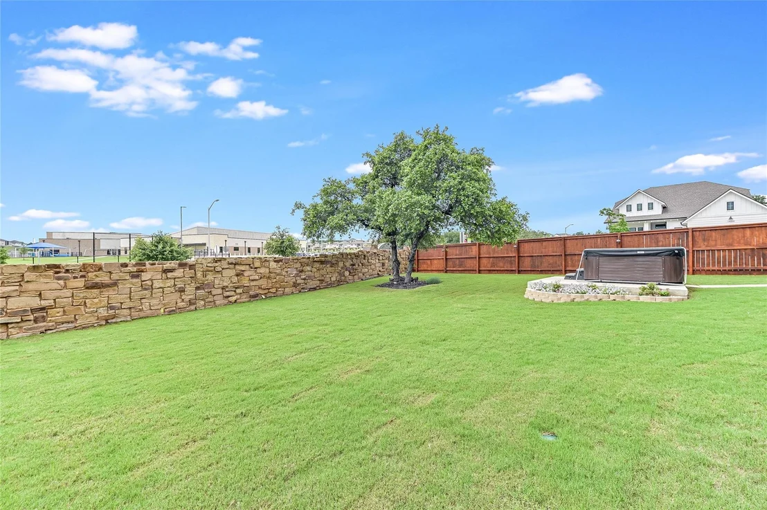 Photo of 912 Hornsby HOLW